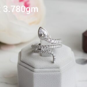 Snake Ring with white Purl