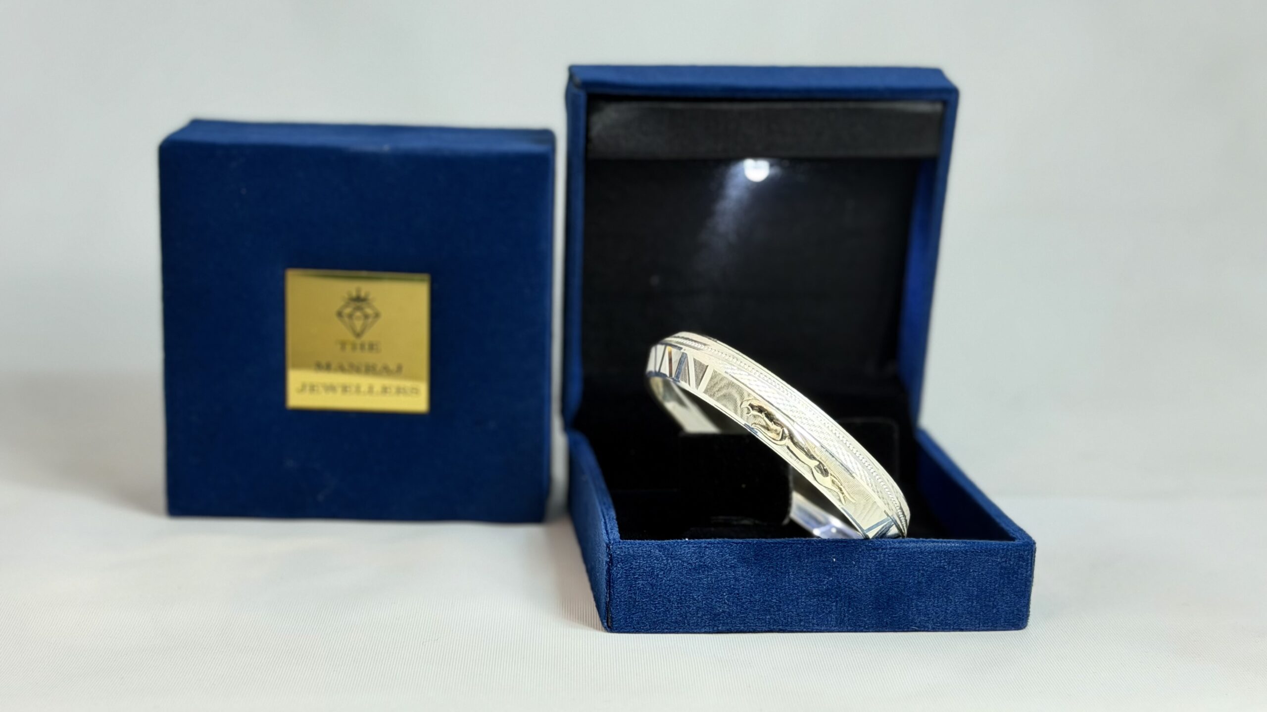 Silver Jaguar Power Kada